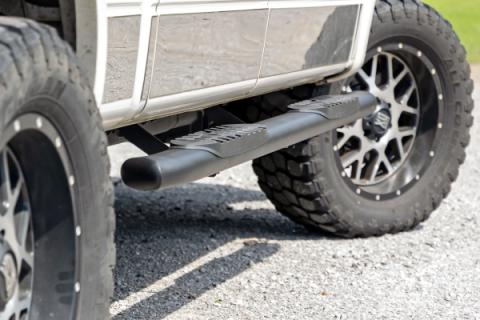 Oval Nerf Step 4.5 Inch Crew Cab Black 09-14 Ford F-150 2WD/4WD Rough Country