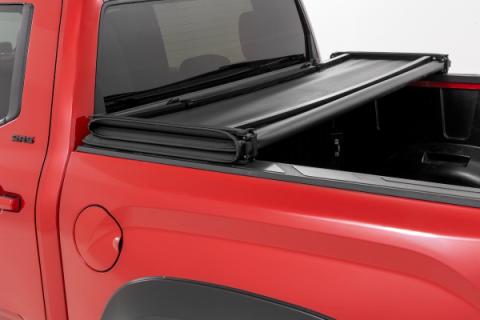 Soft Tri-Fold Bed Cover 5 Foot 7 Inch Bed with and w/o OE Rail Toyota Tundra (22-26) Rough Country