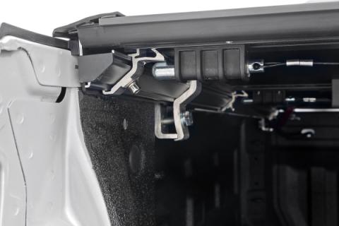 Hard Low Profile Bed Cover 6 Foot 7 Inch Bed Rail Cap Silverado/Sierra 1500/2500HD/3500HD (14-19 &amp; Classic) Rough Country