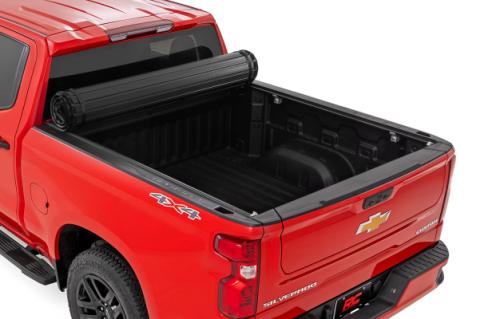 Hard Roll Up Bed Cover 5 Foot 10 Inch Bed Chevy/GMC Sierra 1500 (19-26)/Silverado 1500 (19-26) Rough Country