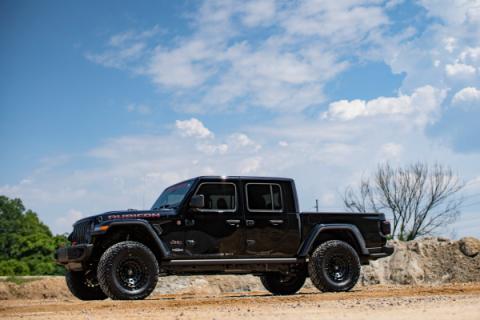 2.5 Inch Leveling Kits Springs M1R Jeep Gladiator JT 4WD (2024-2025) Rough Country