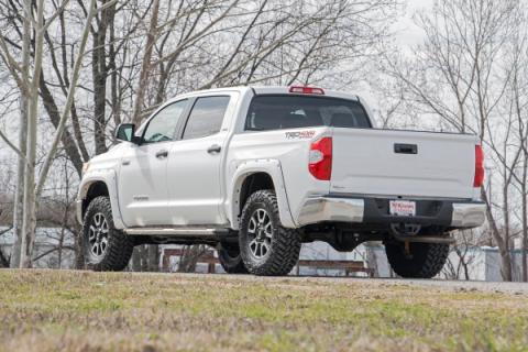 2.5-3 Inch Leveling Lift Kit 07-20 Tundra 2WD/4WD Rough Country