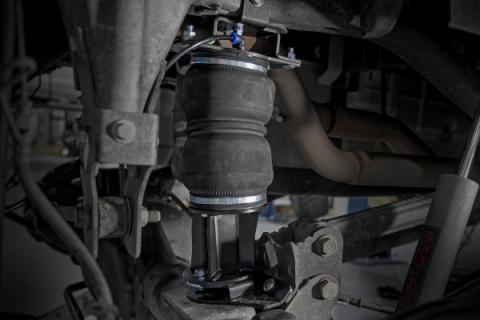 Air Spring Kit w/compressor Wireless Controller 6 Inch Lift Kit Ram 1500 (10-18 &amp; Classic) Rough Country