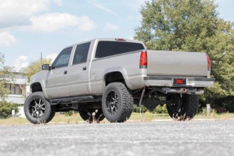 6 Inch Lift Kit 8-Lug M1 Chevy 3/4-Ton Suburban/C2500/K2500 Truck/C3500/K3500 Truck (88-00) Rough Country