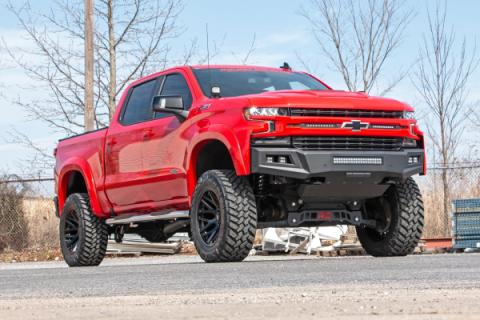 GM Stainless Steel Oval Nerf Step Bars 19-21 GM 1500 / 20-21 2500HD/3500 HD Crew Cab Rough Country