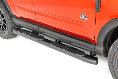 Oval Nerf Step 4.5 Inch Crew Cab Black 21-Up Ford Bronco Sport 4WD Rough Country