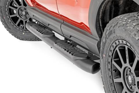 Oval Nerf Step 4.5 Inch Crew Cab Black 21-Up Ford Bronco Sport 4WD Rough Country