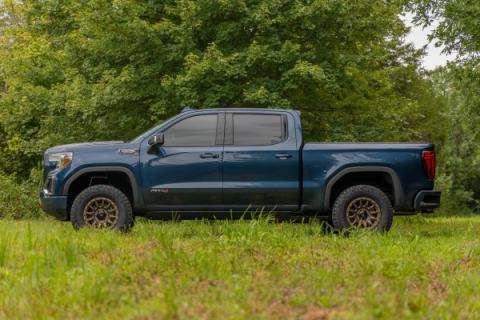 3.5 Inch Lift Kit Mono Leaf Rear Vertex/V2 Red GMC Sierra 1500 (19-24) Rough Country