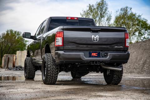 2.5 Inch Ram Leveling Kit w/ V2 Shocks Leaf Spring For 14-Up 2500/3500 4WD Rough Country