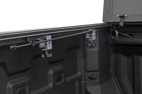 Hard Tri-Fold Flip Up Bed Cover 6 Foot 7 Inch Bed Chevy/GMC Sierra 1500 (19-26)/Silverado 1500 (19-26) Rough Country