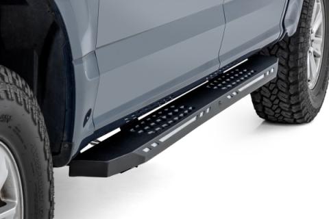 AC2 Running Boards Amber/White Crew Cab Ford F-150/Lightning/F-250/F-350/Raptor (15-26) Rough Country