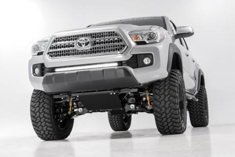 Toyota 30 Inch Cree LED Bumper Kit Black Series 16-20 Tacoma Rough Country