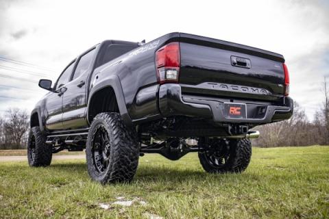 6.0 Inch Toyota Suspension Lift Kit w/ Vertex Shocks (16-20 Tacoma 4WD/2WD) Rough Country