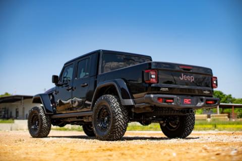 2.5 Inch Leveling Kits Springs V2 Jeep Gladiator JT 4WD (2024-2025) Rough Country