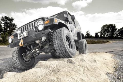 4 Inch Lift Kit V2 03-06 Jeep Wrangler TJ 4WD Rough Country
