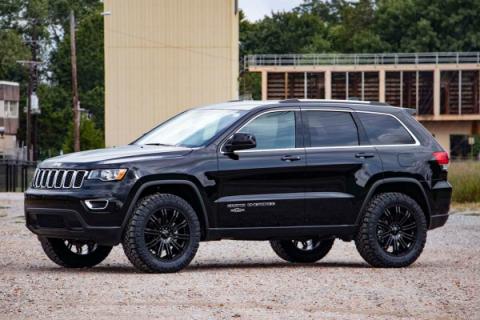 2.5 Inch Lift Kit N3 Struts 16-20 Jeep Grand Cherokee 4WD Rough Country