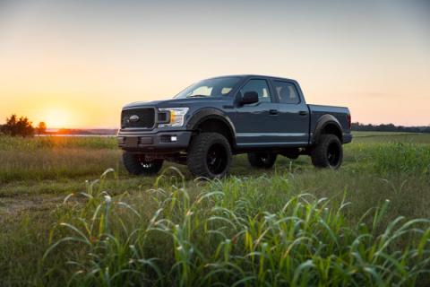 Fender Flares Defender UH Tuxedo Black Metallic Ford F-150 (15-20) Rough Country