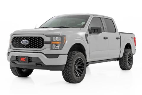 Power Running Boards HT-Series Crew Cab Ford F-150/Lightning/F-250/F-350/Raptor (15-26) Rough Country
