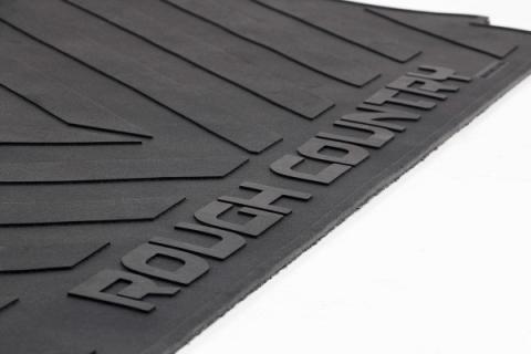 Ford Bed Mat RC Logos 15-Up F-150 5ft 5 Inch Bed Rough Country