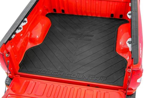 Bed Mat 5 Foot 7 Inch Bed with RC Logo 19-Up Ram 1500 2WD/4WD Rough Country