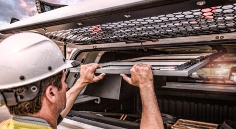 Tacoma Truck Bed Cap SmartCap EVOc Commercial White For 24-26 Toyota Tacoma 5 Foot Standard Bed RSI SmartCap