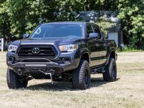 Front Bumper Hybrid with 12000-Lb Pro Series Winch and 20 LED Light Bar 16-22 Toyota Tacoma 4WD Rough Country
