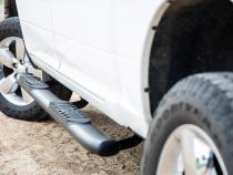 Dodge Oval Nerf Step Bars (09-18 Ram 1500 19-Up Classic Crew Cab Rough Country