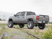 7.5 Inch Lift Kit M1 Struts/M1 Silverado/Sierra 1500 4WD (07-13) Rough Country