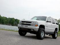 6 Inch Lift Kit V2 NTD 00-06 Chevy/GMC Tahoe/Yukon 2WD/4WD Rough Country