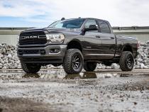 2.5 Inch Ram Leveling Kit w/ V2 Shocks Leaf Spring For 14-Up 2500/3500 4WD Rough Country