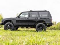 Jeep Cherokee XJ 3 Inch Suspension Lift System w/V2 Shocks Leaf Springs For 84-01 Jeep Cherokee XJ Rough Country