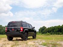 2 Inch Jeep Suspension Lift Kit 10-17 Patriot 4WD Rough Country