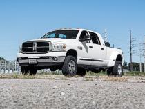 Dodge 20 Inch LED Light Bar Hidden Bumper Mounts 03-18 RAM 2500/3500 Rough Country