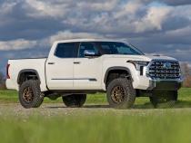 6 Inch Lift Kit OE Air Ride Toyota Tundra 4WD (2022-2026) Rough Country