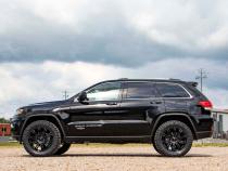 2.5 Inch Lift Kit N3 Struts 11-15 Jeep Grand Cherokee 4WD Rough Country